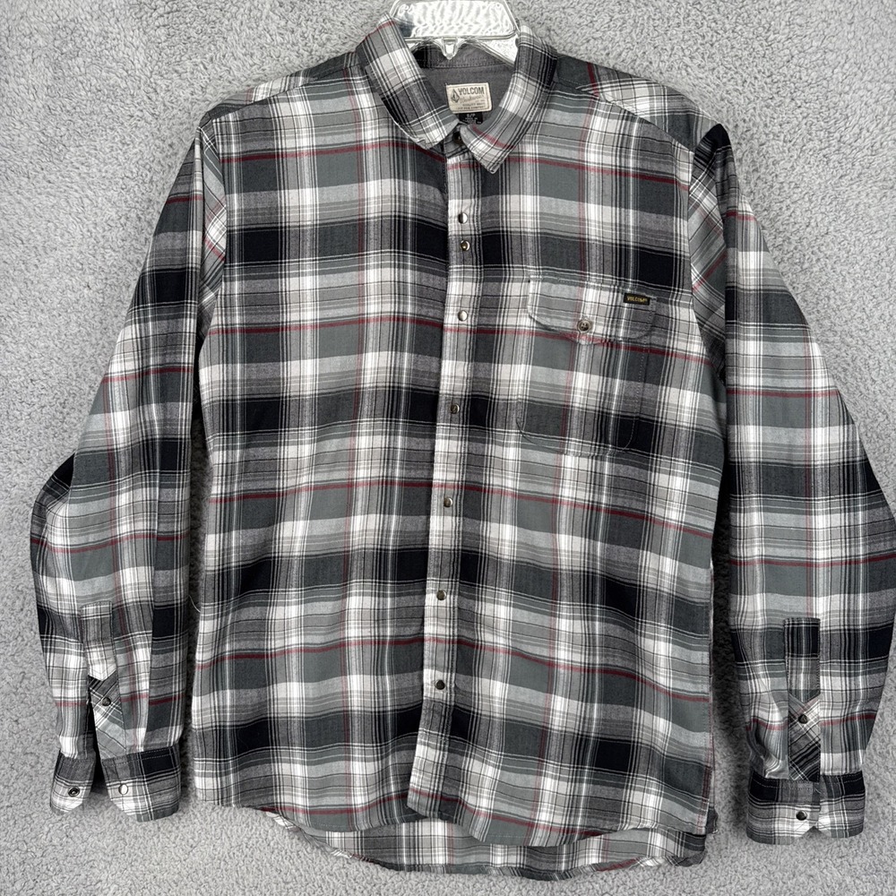 Volcom Workwear Shirt Mens Small Black Red Plaid Snap Button Flannel